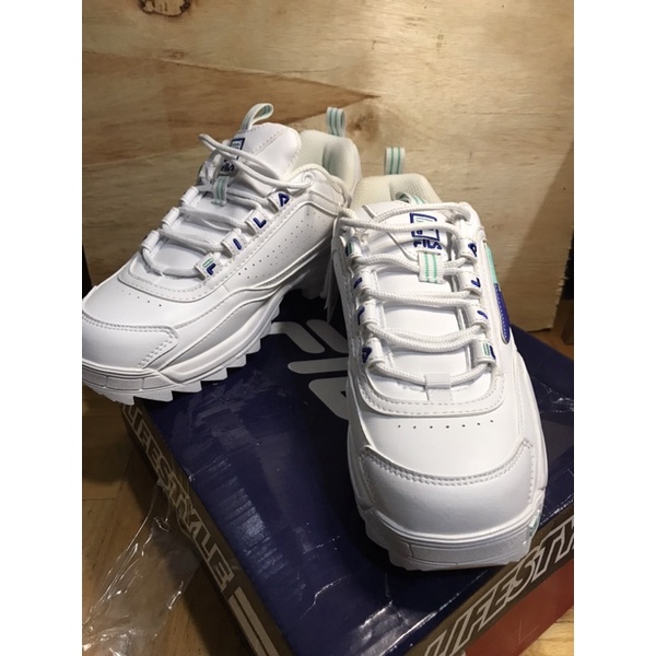 FILA Sepatu Sneakers Lifestyle Corruptor - White/Mazr/Ckto
