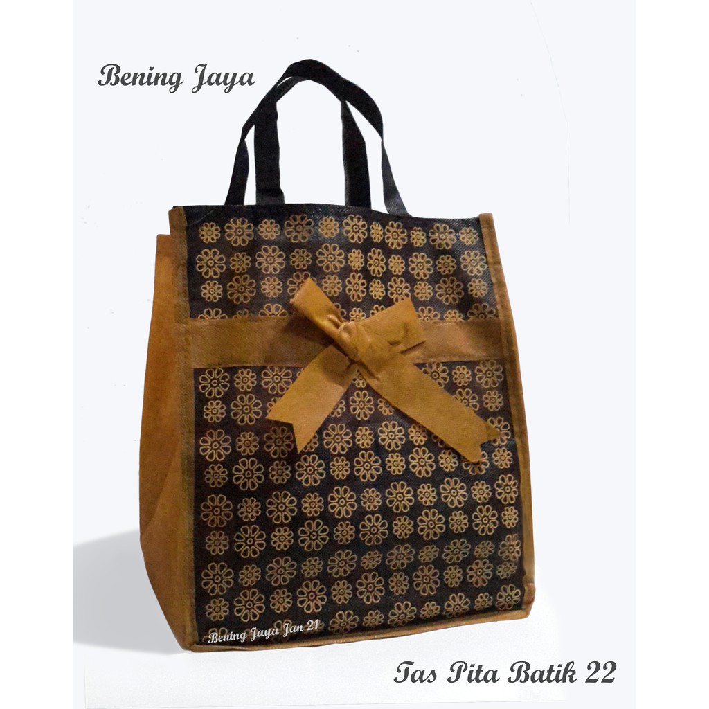 

Tas Hajatan Goodie Bag Pita Kotak 22 Batik Bunga