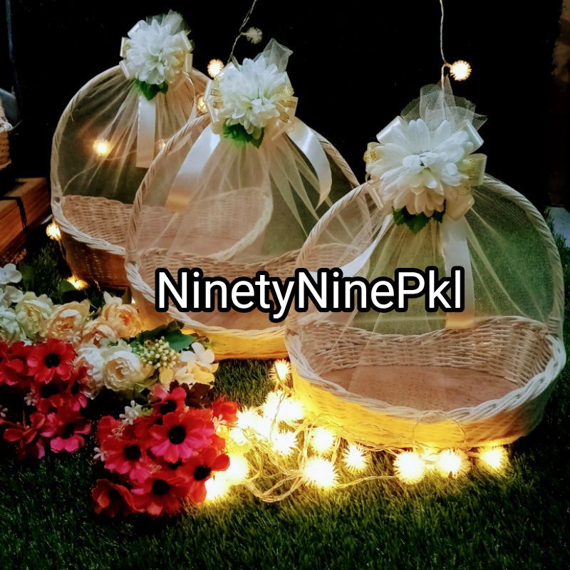 

KERANJANG PERAHU TILE ISI 3 / HANTARAN PERNIKAHAN