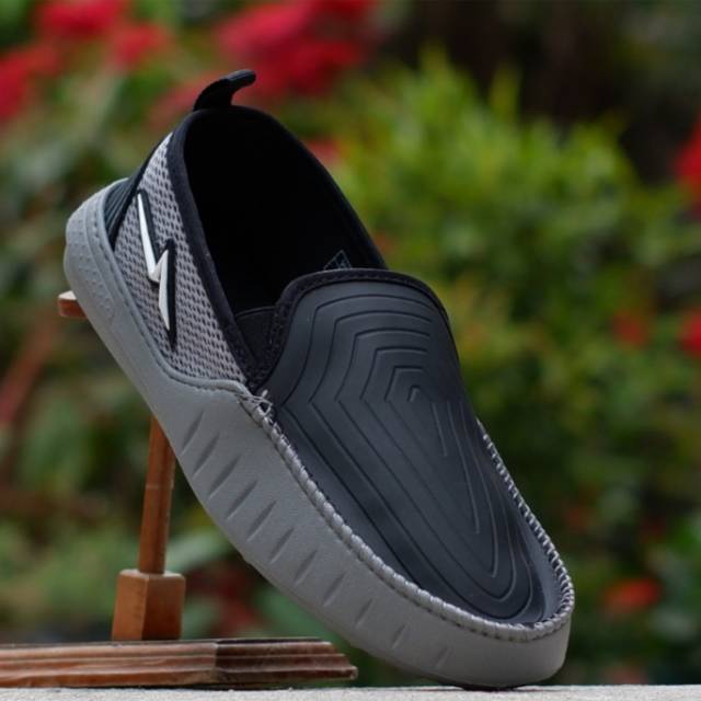 Slip on ando warner size 39-43