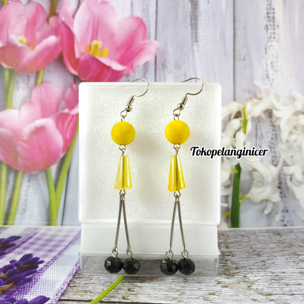 Anting  fashion  Anting wanita  Giwang korea  (Kerucut Keristal ) By Tokopelanginicer