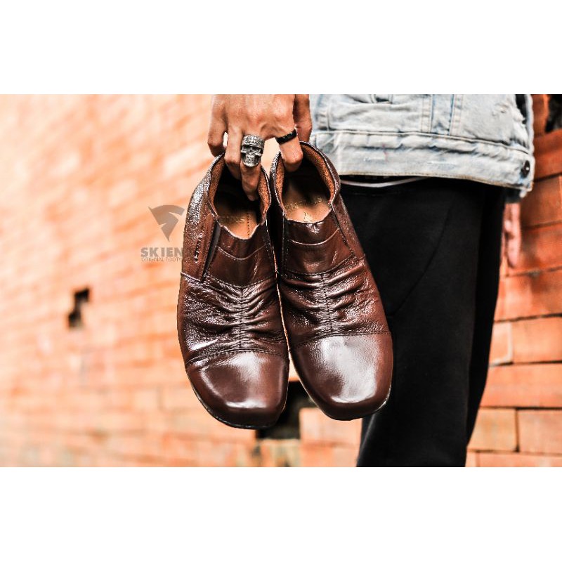 Sepatu Casual Slip On Mocassin Pria Plasma Kulit Sapi Asli