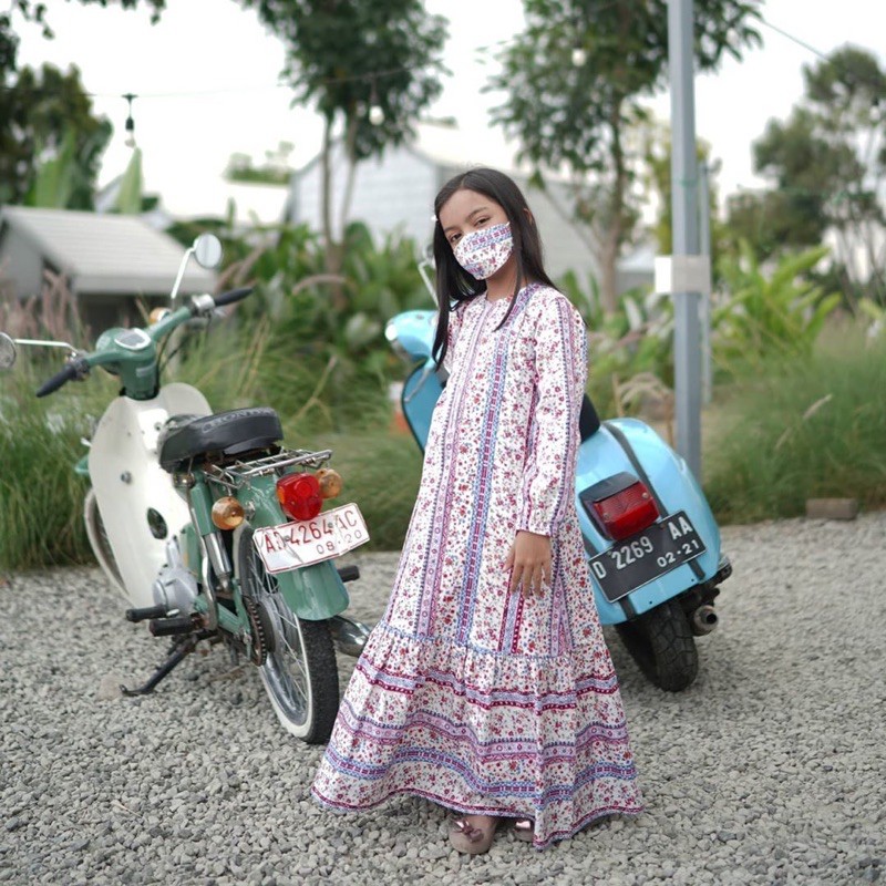 FLOWY FLOWERY BEIGE GAMIS KATUN HAGIA INDONESIA