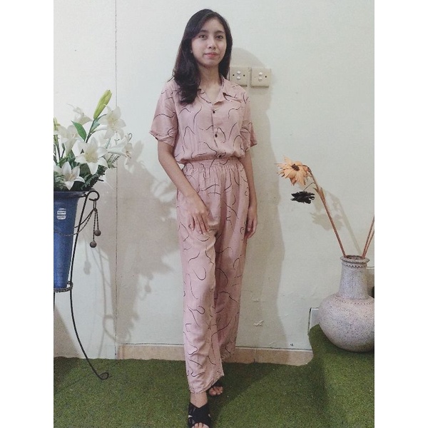 One Set Setelan Tie Dye Bali Kemeja Lengan Pendek - ONE SET Piyama Tie Dye Wanita & Pria GROSIR-GKS TanggoMoccaWM