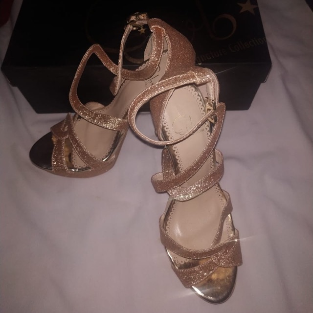 Sepatu Hak Tinggi EVB