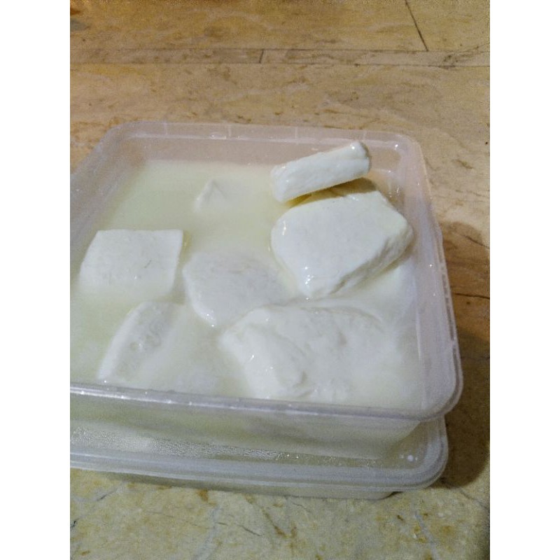 

halum white Arabic cheese