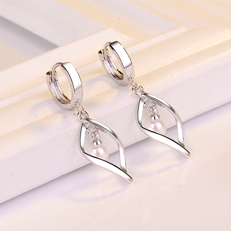 Anting-Anting Perak Sederhana Wanita Berputar Anting Mutiara Cinta Wanita Anting Panjang Menengah Memutar Anting Fashion ai2-4600-1