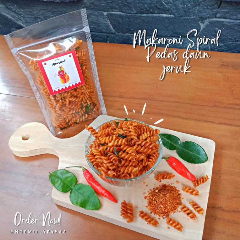 

Makaroni Spiral pedas daun jeruk 80gram cemilan kekinian cemilan pedas