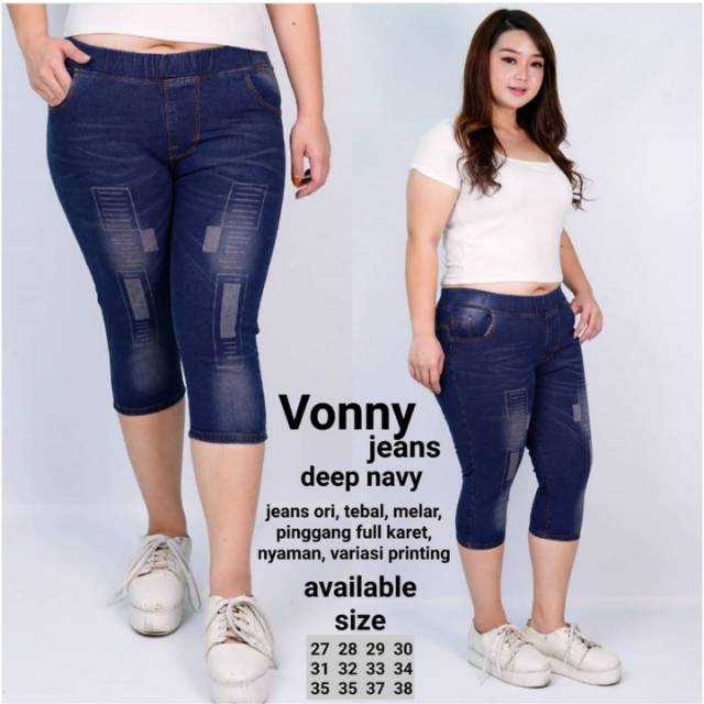 Vonny Jeans celana 7/8. Celana Jeans Pendek Jumbo. Celana bigsize Vonny 7/8. Celana Jeans  Murah