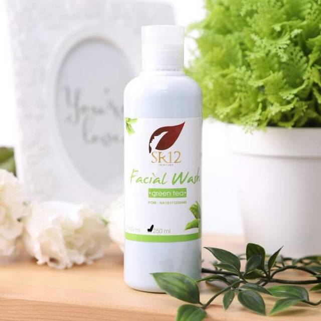 

Facial wash green tea SR12 250ML