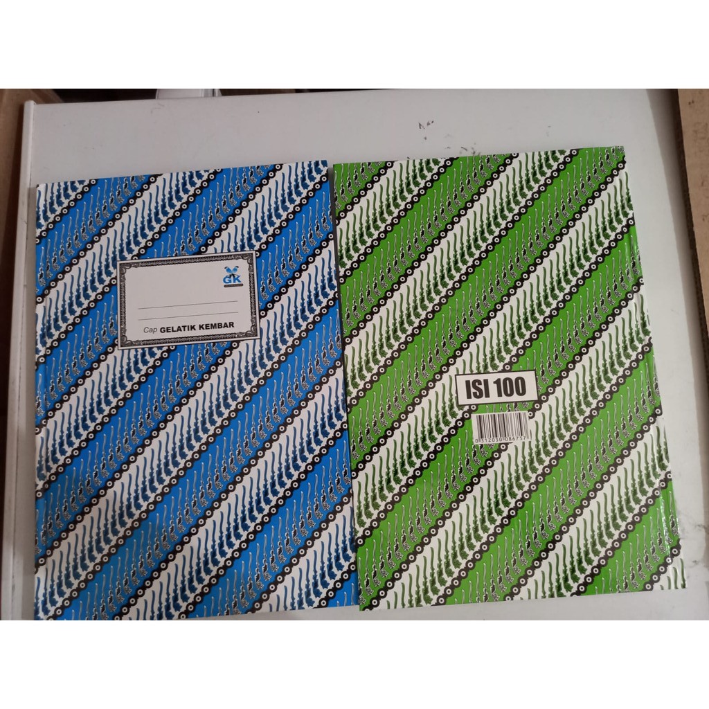 

BUKU TULIS BATIK UK. FOLIO CAP GELATIK KEMBAR ISI 100LBR