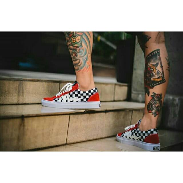 Sepatu Muffin Hooks Super Basic Chek Maroon