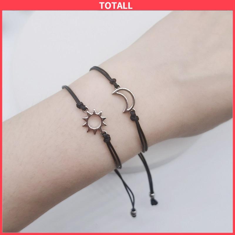 COD 2Pcs Unisex Moon Sun Style Adjustable Couple Gelang Aksesoris Hadiah Teman/1 Pasang Gelang Couple Hitam Pasangan Love Astronaut Adjustable Tali Kartun Lucu Fashion Pria Dan Wanita Perhiasan Aksesoris-Totall