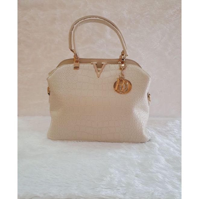 TAS IMPORT CHINA