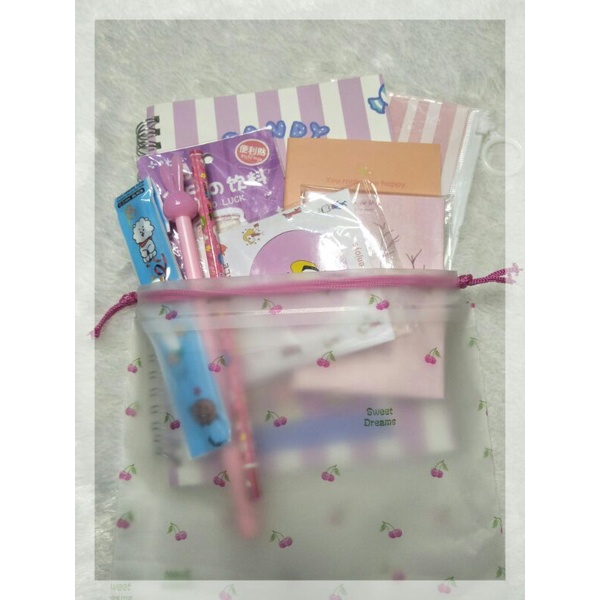 

PAKET ALAT TULIS NOTEBOOK BOLPEN PENSIL PENSIL CASE STICKY NOTES
