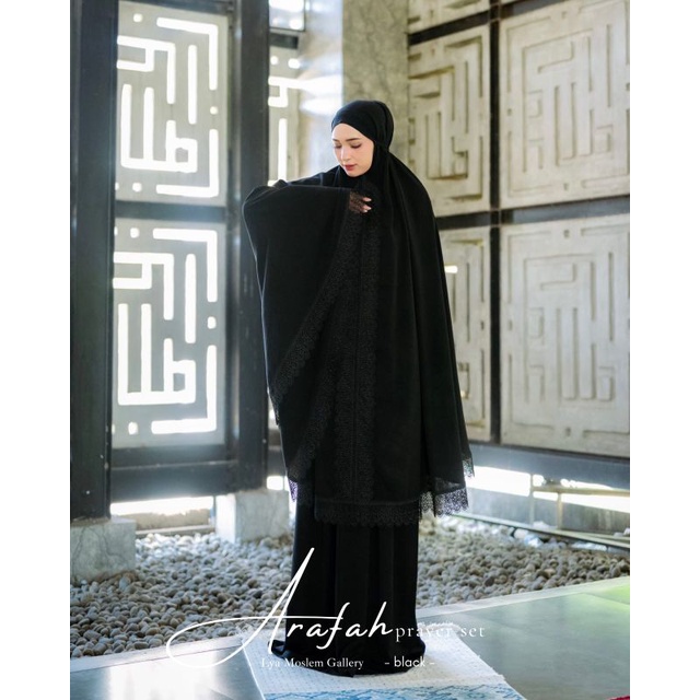 New Arrival arafah *Prayer Set* by Lya Moslem Gallery