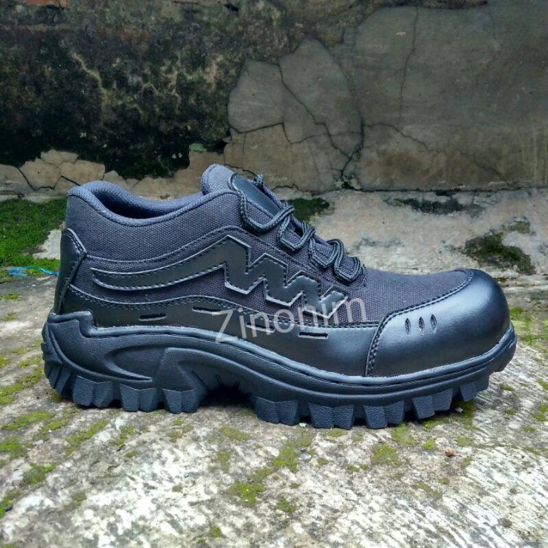 Sepatu Pria Boots Work &amp; Safety Hitam Tali Kerja