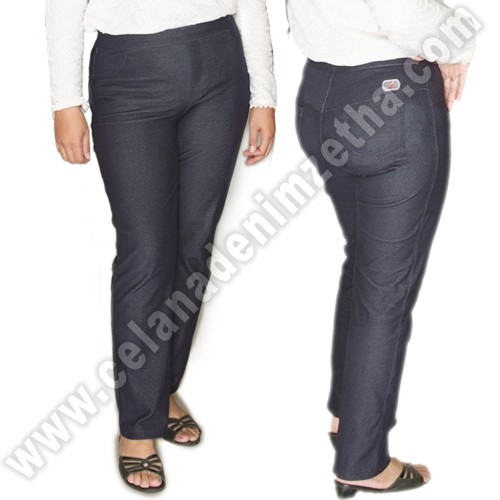 Celana Denim Zetha Navy