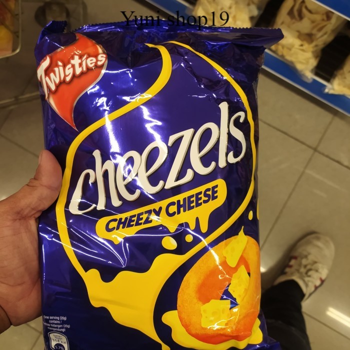 

cheezels original - snack import malaysia 165gr