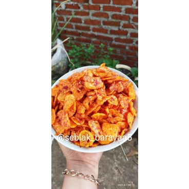 

kerupuk khas Bandung extra pedas