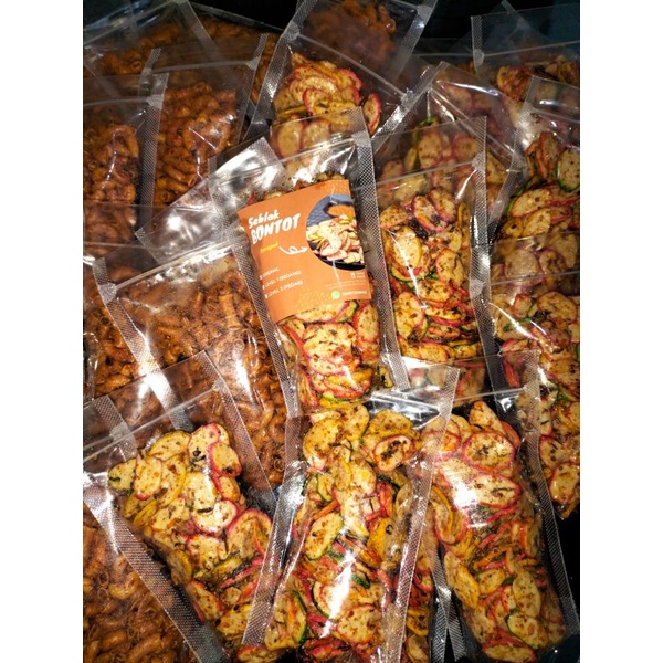 

Seblak kering pedas