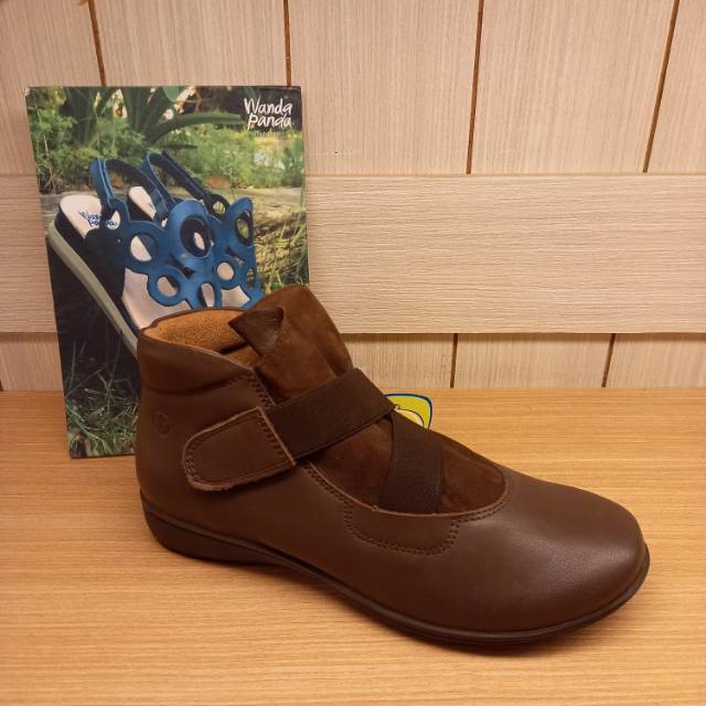 WANDA PANDA LEATHER BOOTS SALE SPECIAL PRICE