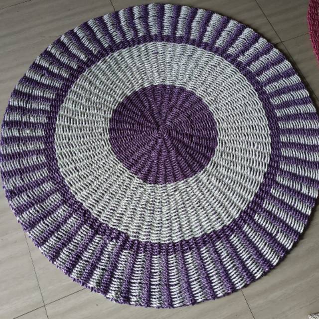 Rug anyaman