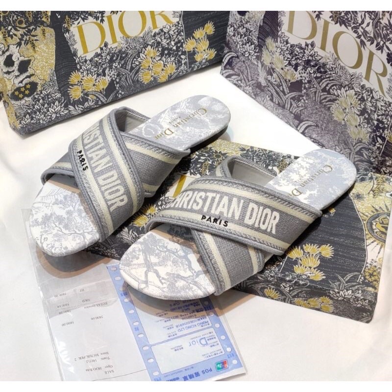 Sendal flat dior mirror quality / D*OR sandal flat silang Bast QUALiTY 225.500 / Sandal Dior silang 