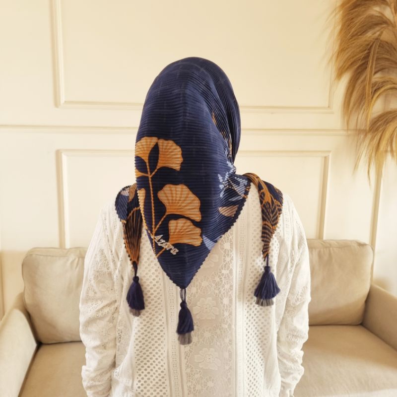 jilbab segiempat plisket motif tassel lonceng pompom