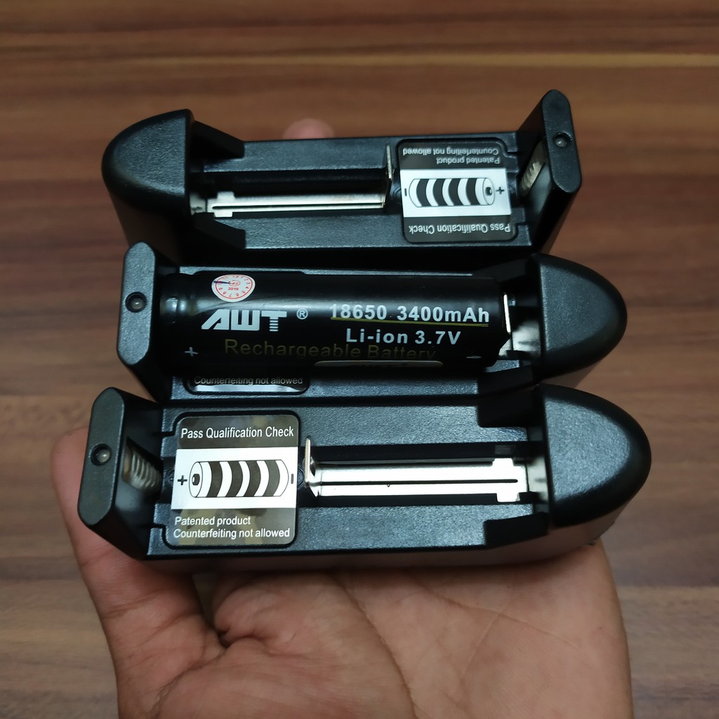 Charger  batrei 18650 Senter Laser.