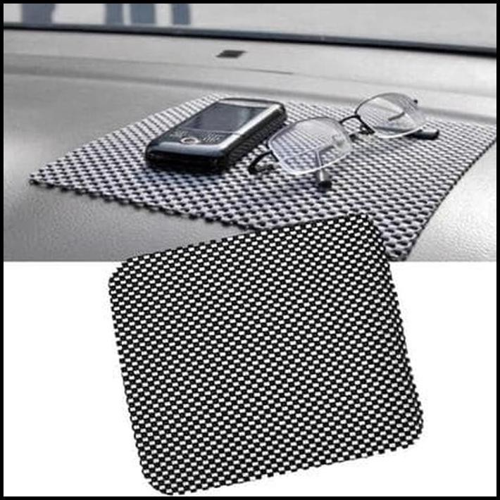 Dashmat Tatakan Dashboard Mobil Karet Anti Slip 20X20 cm