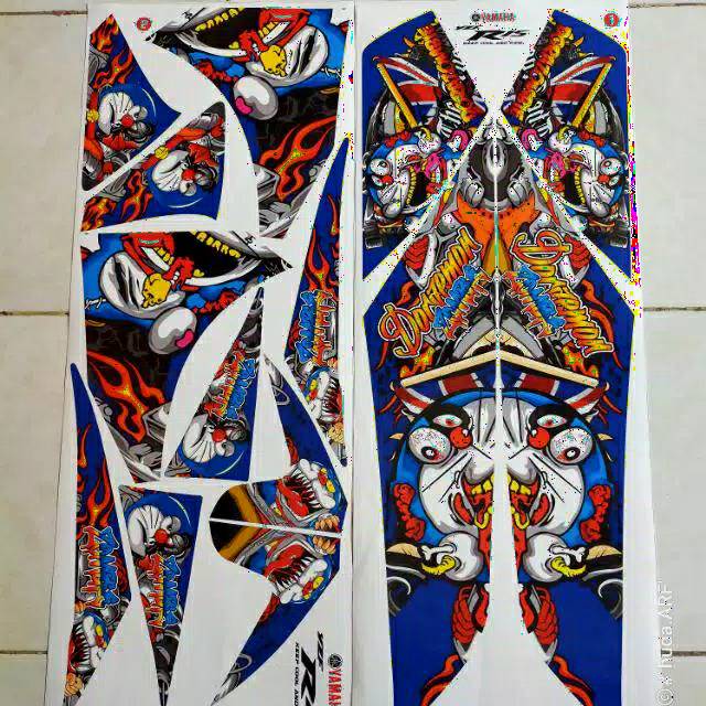 STRIPING STICKER STIKER R15 V2 DORAEMON