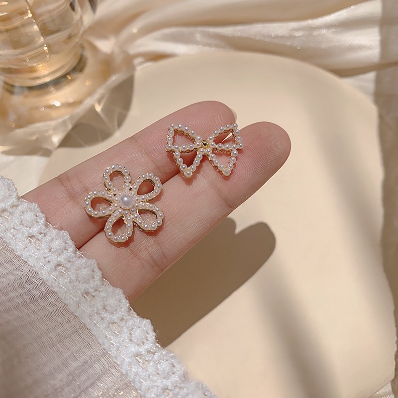 Anting Stud Hias Mutiara Kristal Bentuk Hati Pita Bunga Untuk Wanita