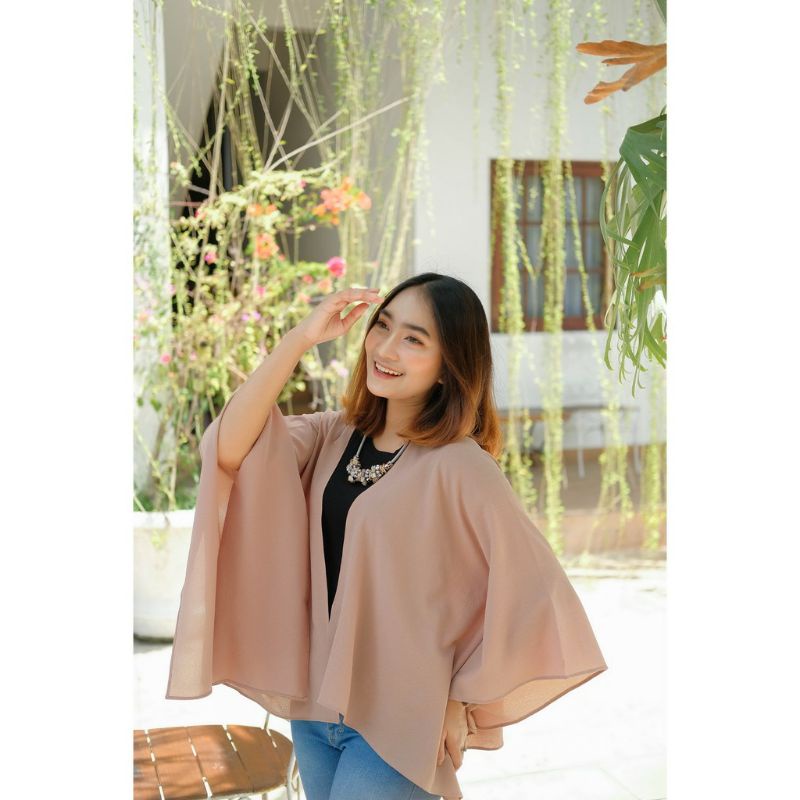 Sally Outer Milo - Himels_