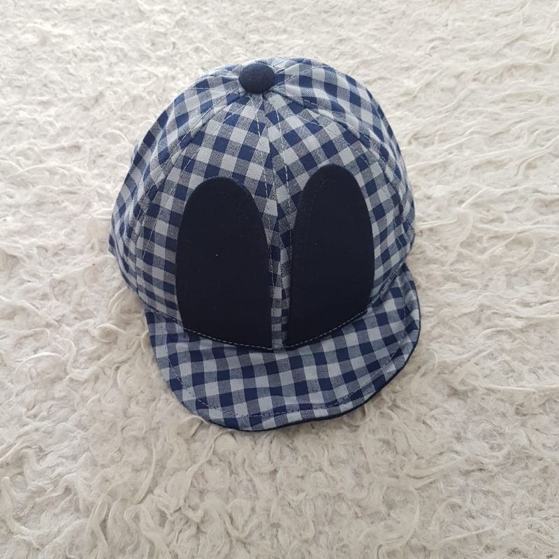 Topi bayi Imut