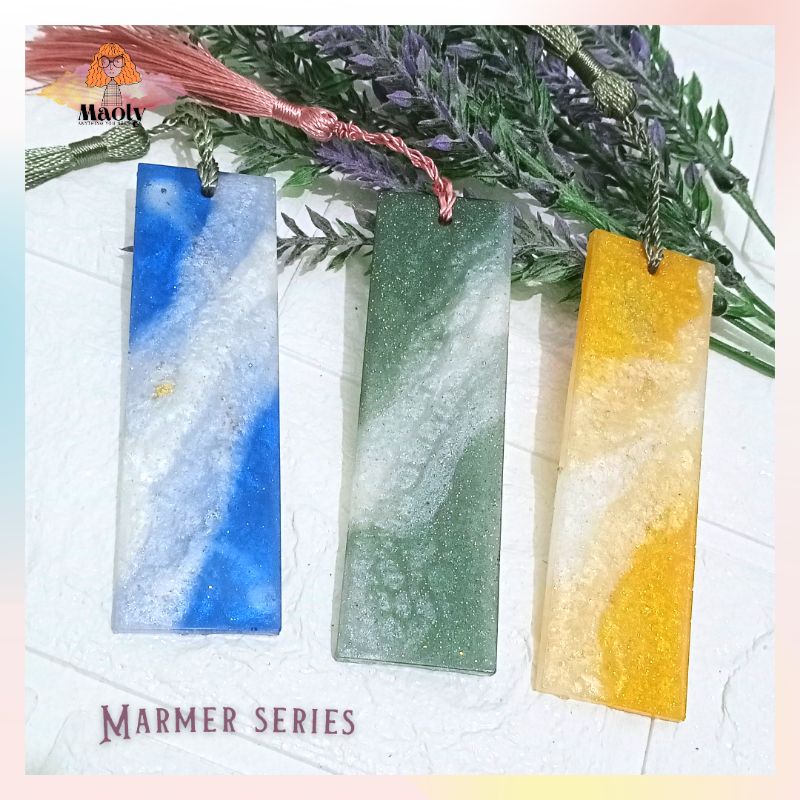 Bookmark Pembatas Buku Aestethic Resin Gantungan Tassel Custom Kado Hampers