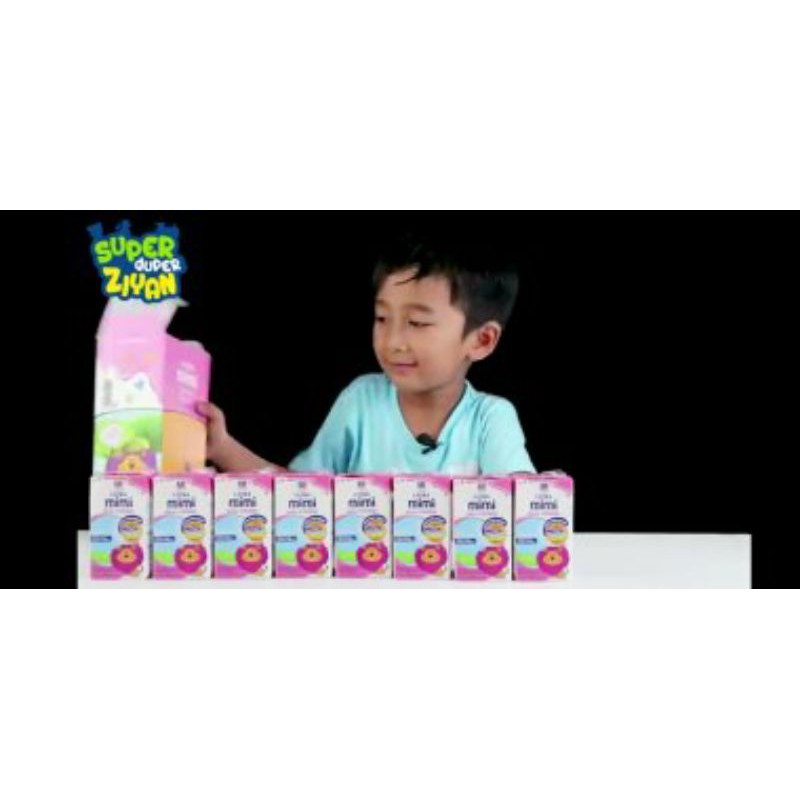 

susu Ultra Mini Kids rasa strawberry ukuran 125 ml isi 1 karton 40 pcs