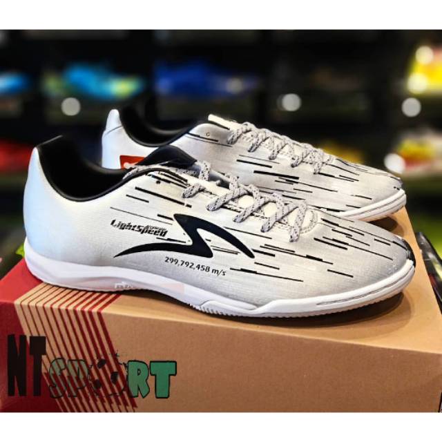 SPECS ACCELELATOR LIGHTSPEED IN REBORN SILVER-BLACK