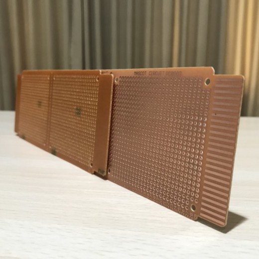 PCB TITIK LUBANG IC SINGLE LAYER 18.5 CM x 7.2 CM