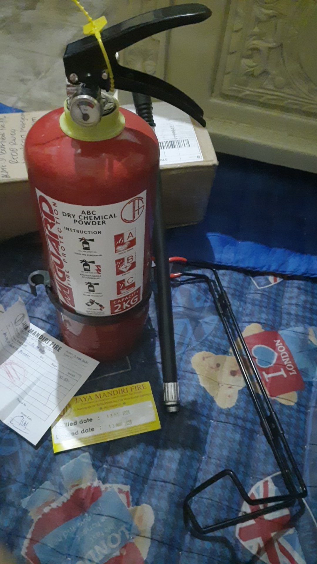Apar 2 Kg Alat Pemadam Api Ringan Fire Extinguisher Abc Dry Powder