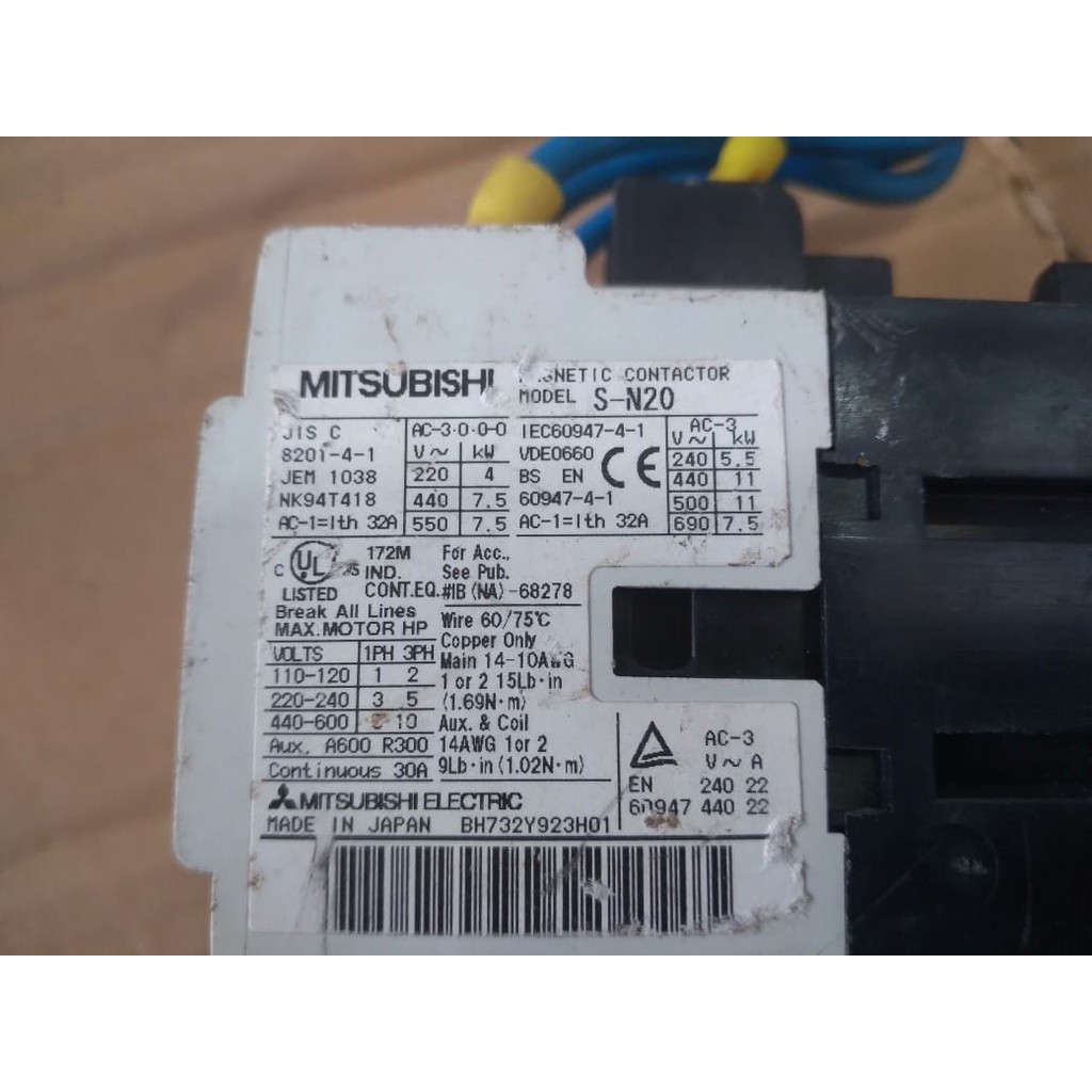 Kontaktor Mitsubishi S-N20 bonus th-n20 bekas normal 3 phase