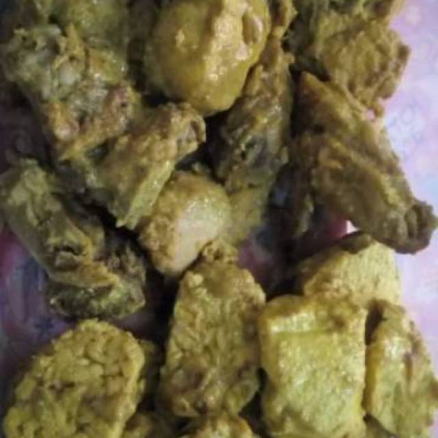 

Paket ayam tempe tahu ungkep