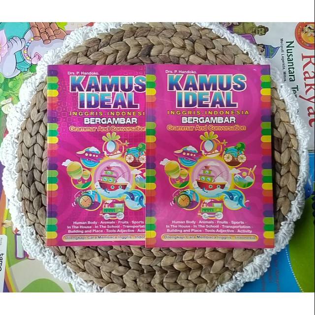 KAMUS IDEAL BERGAMBAR