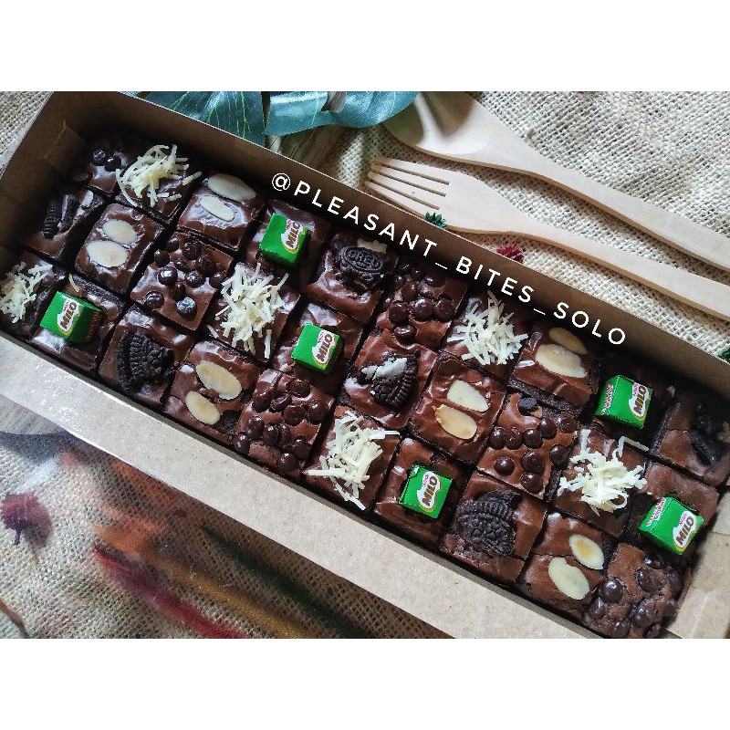 

Skat Brownies Premium/ skat fudgy brownies premium /brownies panggang premium /brownies skat premium