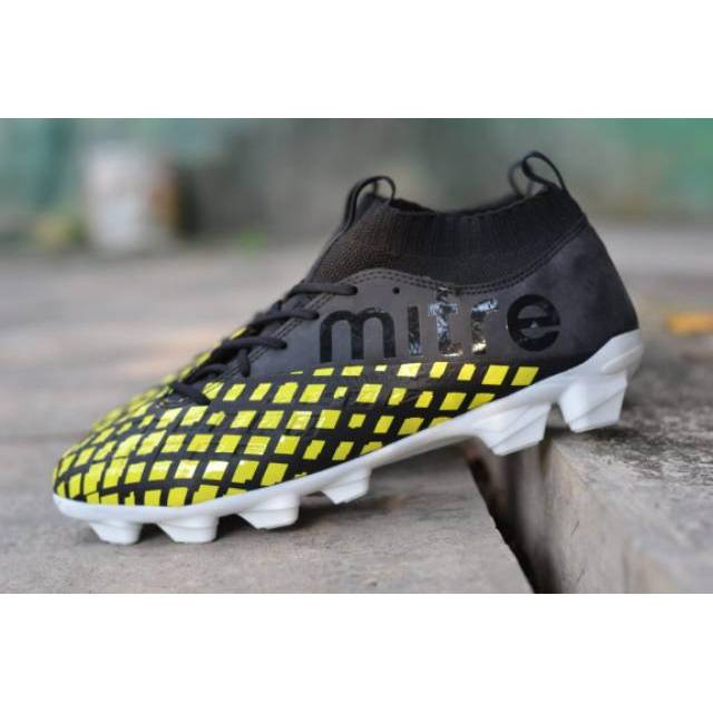 Sepatu bola mitre invader fg original
