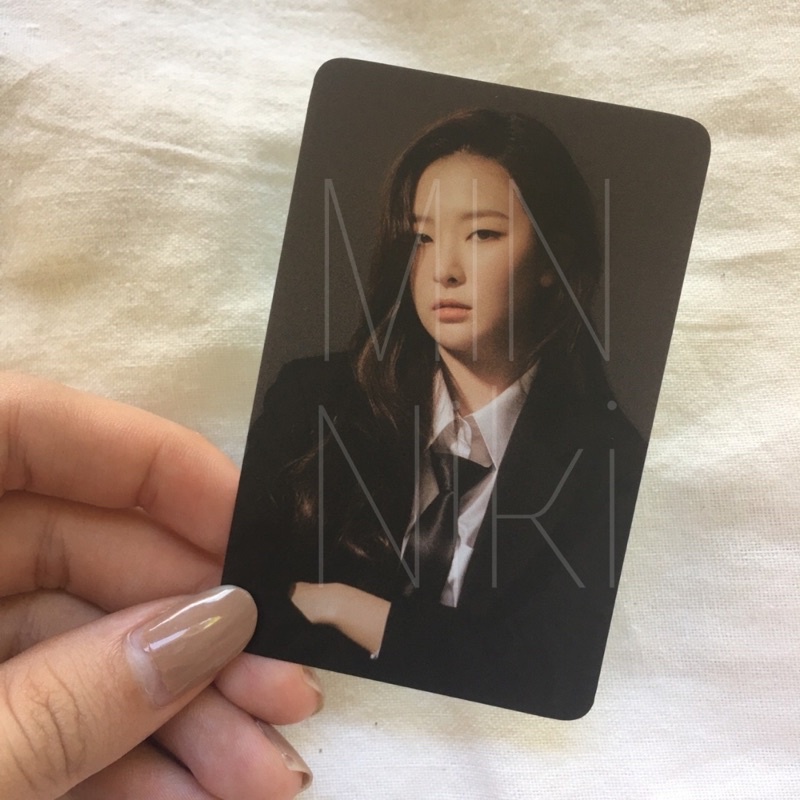 PC season greetings 2021 sg21 Seulgi Red Velvet benefit ktown
