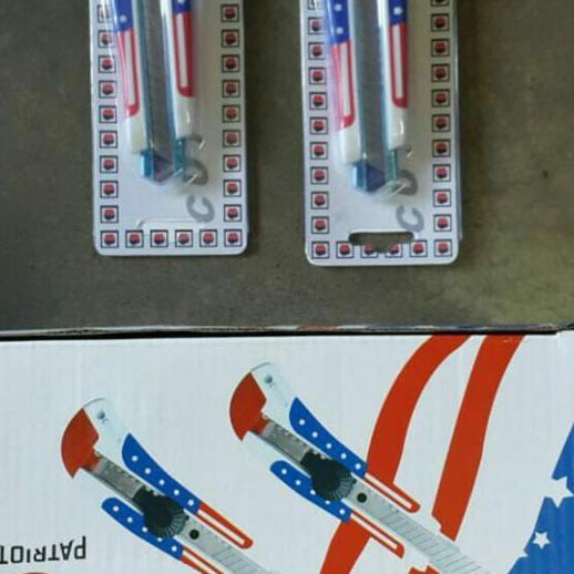 

Cantik Pisau Kater + Isi Motif Usa Trendi