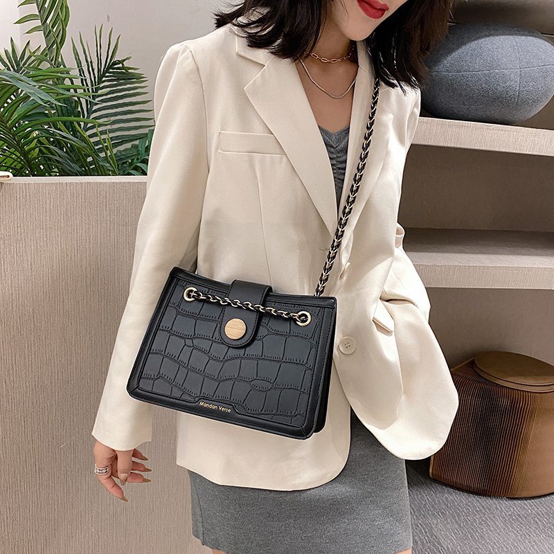 Versi Korea Tas Selempang Wanita dari tas rantai pola batu mode baru wanita khaki retro stereotip tas jinjing Fashion Trend Sling Bag Chain Shoulder Bag Import Fashion Aksesoris