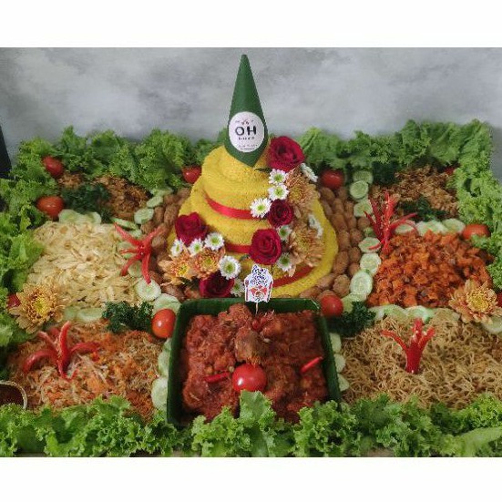 

Nasi Tumpeng Kuning porsi 20 orang (khusus area Surabaya)