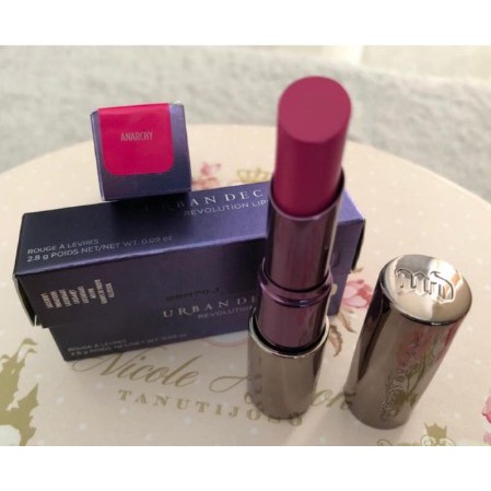 Urban Decay Revolution Lipstick - ANARCY